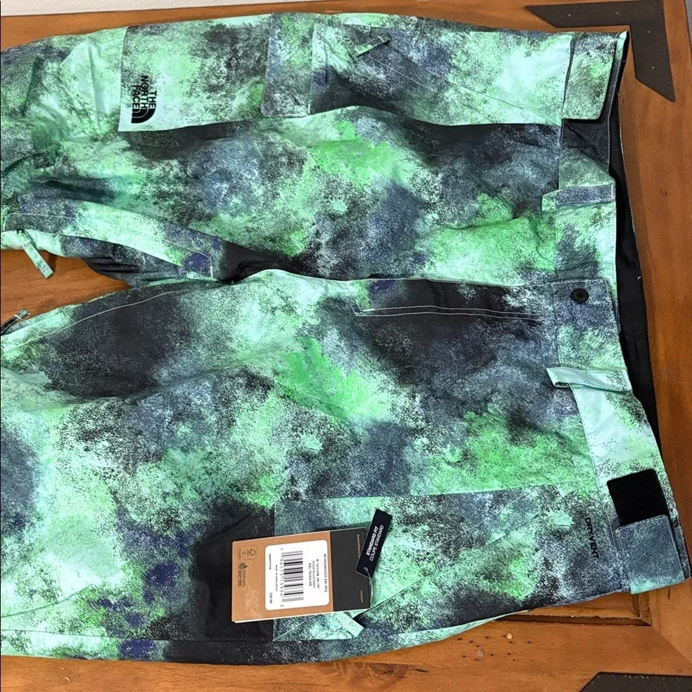 The North Face NWT Freedom Insulated Ski Snowboarding Pants Size XXL
